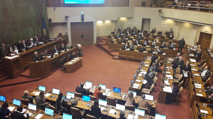 Cámara inicia interpelación a ministro Fernández por proyecto de ley de migraciones
