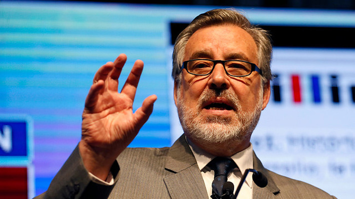 Guillier asegura que fiscales est&aacute;n "heridos" por sus cr&iacute;ticas y relaciona pol&eacute;mica con investigaci&oacute;n abierta al Senado