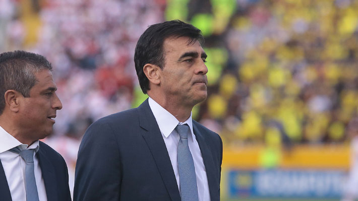 Ya es oficial: Ecuador despide a Gustavo Quinteros y enfrentar&aacute; a la "Roja" con un t&eacute;cnico interino