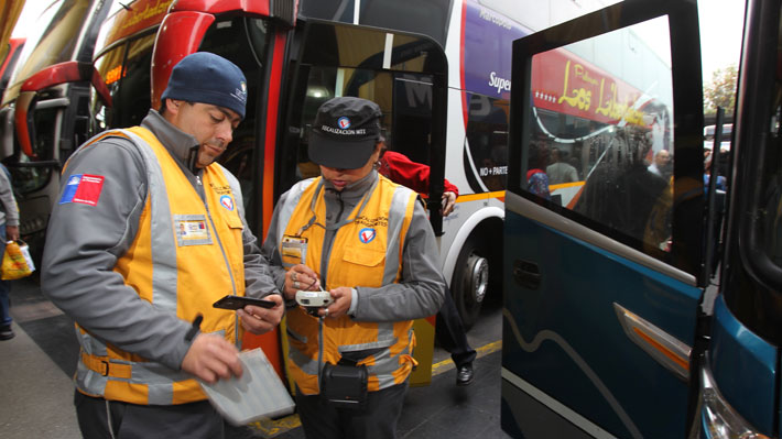 Fiscalizadores de Transportes inician paro indefinido: No revisarán condiciones de buses para Fiestas Patrias