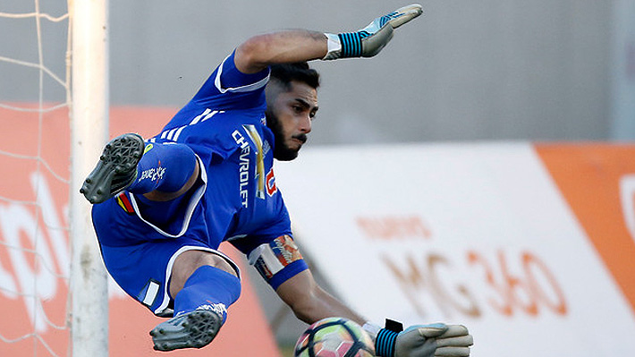 Johnny Herrera ataja un penal y la U se cobra revancha de San Luis al derrotarlo en la ida de los cuartos de Copa Chile