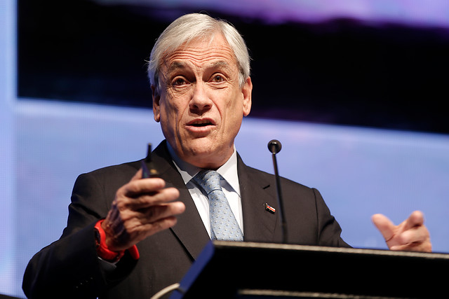 Piñera responde a Guillier por ausencia en el Tedeum y solidariza con Lagos por secreto del informe Valech