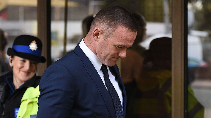 Severa sanción para Rooney por conducir ebrio: Dos años sin licencia y 100 horas de trabajos sociales