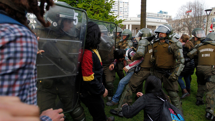 Al menos 30 detenidos tras protesta a favor de comuneros mapuches en Concepción