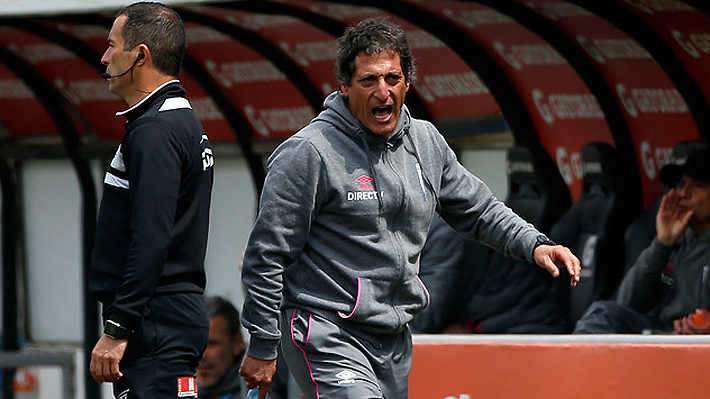 Mario Salas insiste en que no va a renunciar y se lanza contra Patricio Polic: "El arbitraje fue determinante"