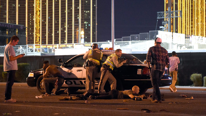 Revive en tiempo real las reacciones tras el ataque armado ocurrido en Las Vegas