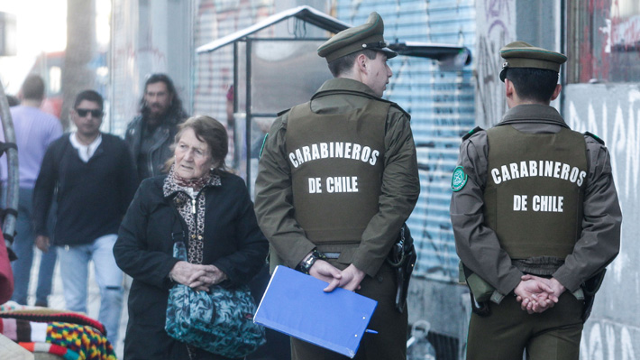 Paz Ciudadana: Carabineros y PDI obtienen la peor calificaci&oacute;n de los &uacute;ltimos 10 a&ntilde;os