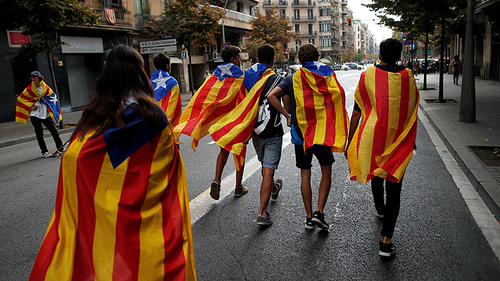 Justicia española suspende sesión donde el Parlamento catalán proclamaría la independencia