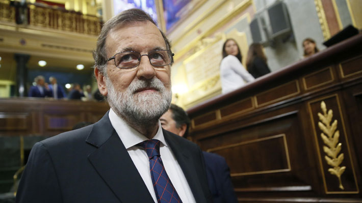 Presidente de España descarta negociar para zanjar aspiración independentista catalana: "Bajo chantaje no se construye nada"