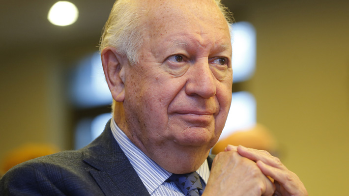 Crítico análisis del ex Presidente Lagos: "No basta ya con el ritual de votación"