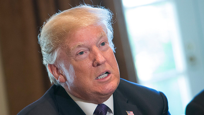 Denuncian "insensible" llamada de Trump a viuda de un soldado: Le habría dicho que "él sabía a lo que se exponía"