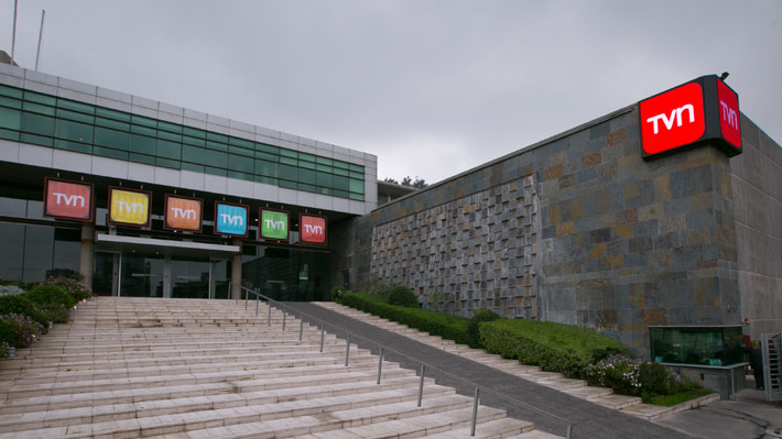 Financiamiento de TVN: Figuras de la TV se manifiestan sobre el futuro del canal estatal