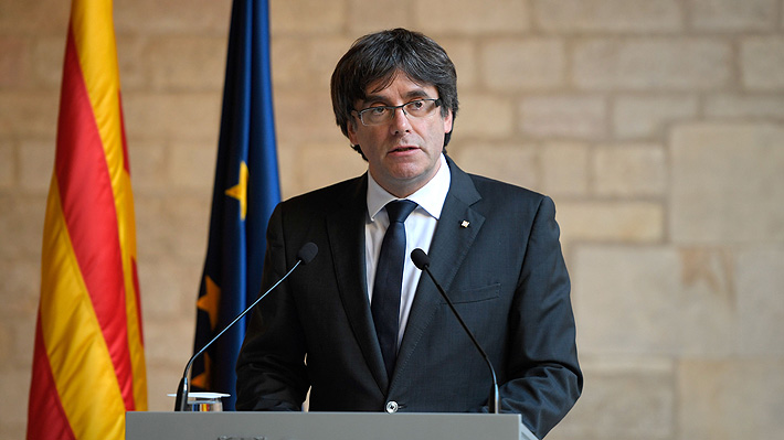 Puigdemont descarta convocar a elecciones en Cataluña: "No hay garantías"