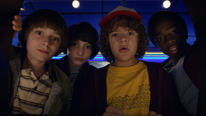 Hawkins se enfrenta a una amenaza más grande en la segunda temporada de "Stranger Things"