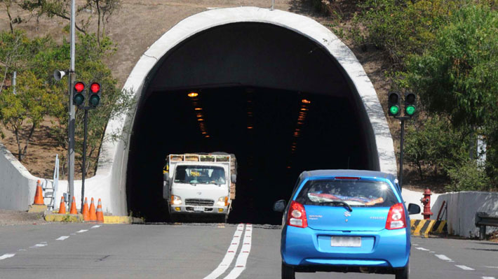 Empresa suspendida por el puente Cau Cau firma contrato por más de $4.000 millones