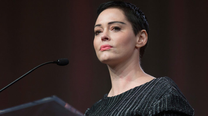 Polic&iacute;a emite orden de arresto a actriz que denunci&oacute; a Harvey Weinstein de abuso sexual