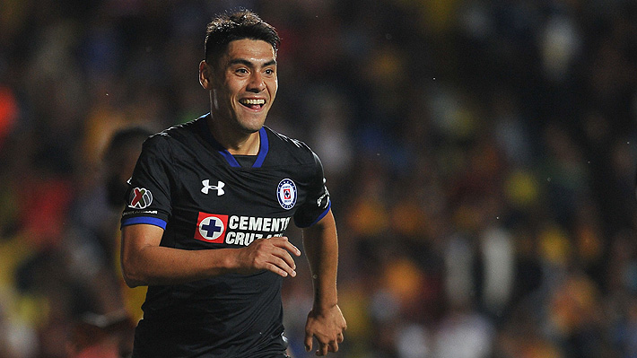 Mira el doblete de Felipe Mora en la valiosa victoria del Cruz Azul ante el Morelia en la liga mexicana