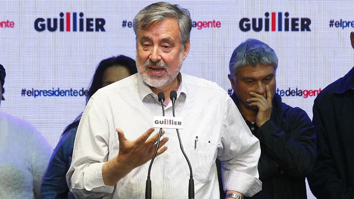 Voto a los 16 años y creación de medios estatales: Las propuestas del documento programático de Guillier