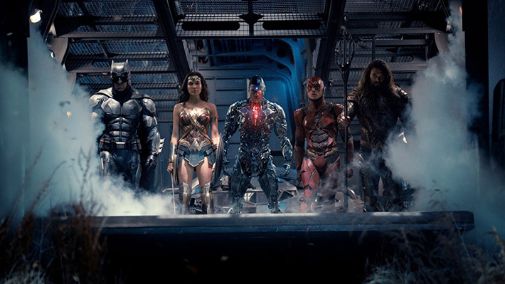 DC Comics logra con humildad la reunión de sus emblemáticos superhéroes en el cine con "Liga de la Justicia"
