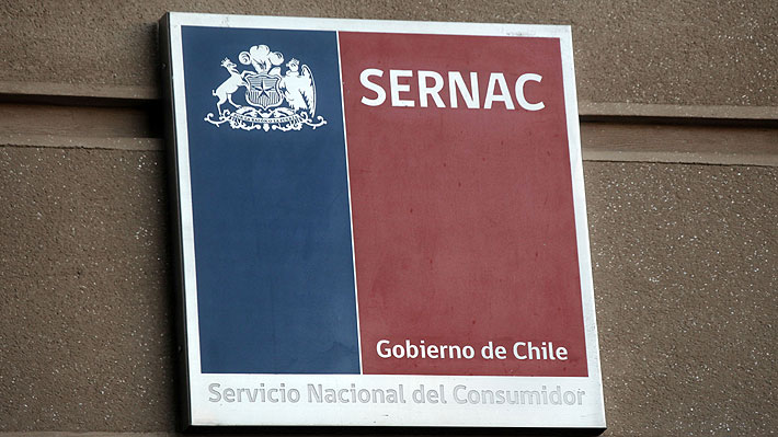 CNC y Ministerio de Economía se enfrentan duramente por ley que fortalece al Sernac
