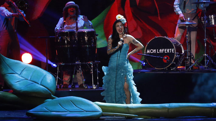 De "Rojo" para el mundo: El meteórico ascenso de Mon Laferte al Olimpo de la música latinoamericana