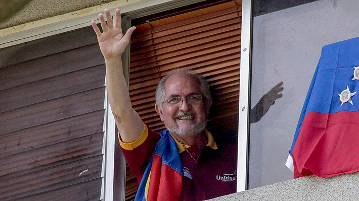 El opositor Antonio Ledezma habría huido de Venezuela tras mil días bajo arresto domiciliario