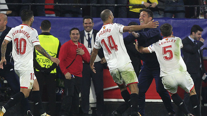 El conmovedor festejo que los jugadores del Sevilla le dedicaron a Berizzo en el &eacute;pico empate en la Champions