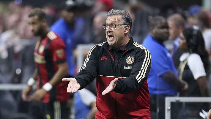 Gerardo Martino habr&iacute;a rechazado oferta para dirigir a la "Roja", aunque esperar&iacute;a por un segundo ofrecimiento