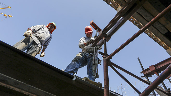 Desempleo en trimestre agosto-octubre se ubica en 6,7% y supera lo esperado