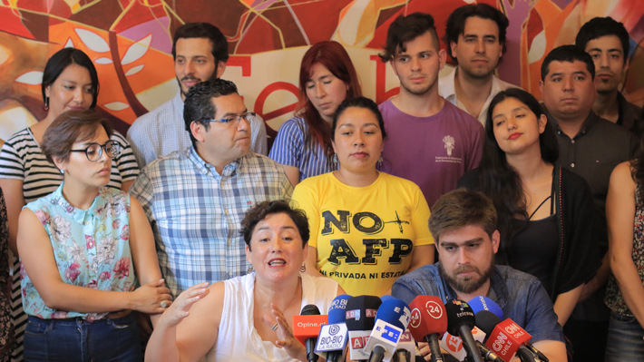 Parlamentarios electos del Frente Amplio aclaran que postura sobre Guillier no es un "cheque en blanco"