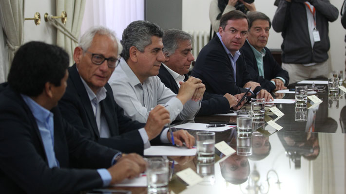 Gobierno quitará urgencia a Capítulo XV y apostará al éxito de la gratuidad en última semana de campaña