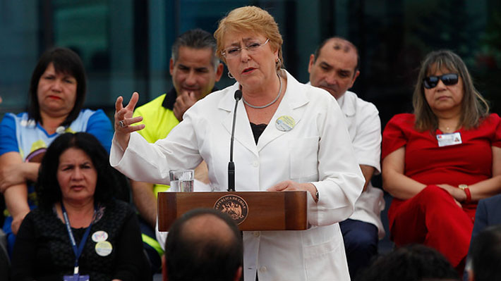 Bachelet en medio de elecciones: Presidenta aumentó en 22% sus actividades durante días previos a segunda vuelta
