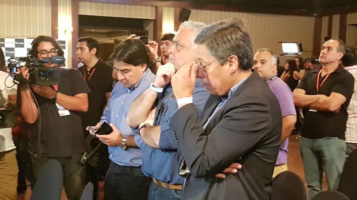 Del triunfalismo al llanto: Guillierismo recibió con sorpresa la "contundente" victoria de Piñera