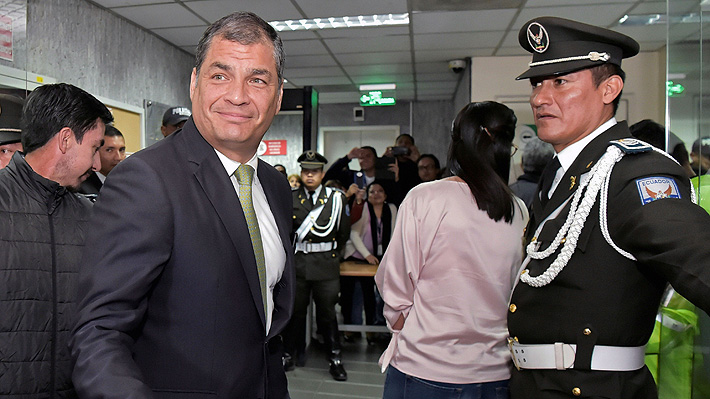 Rafael Correa retorna a Ecuador para participar en campaña por la reelección indefinida