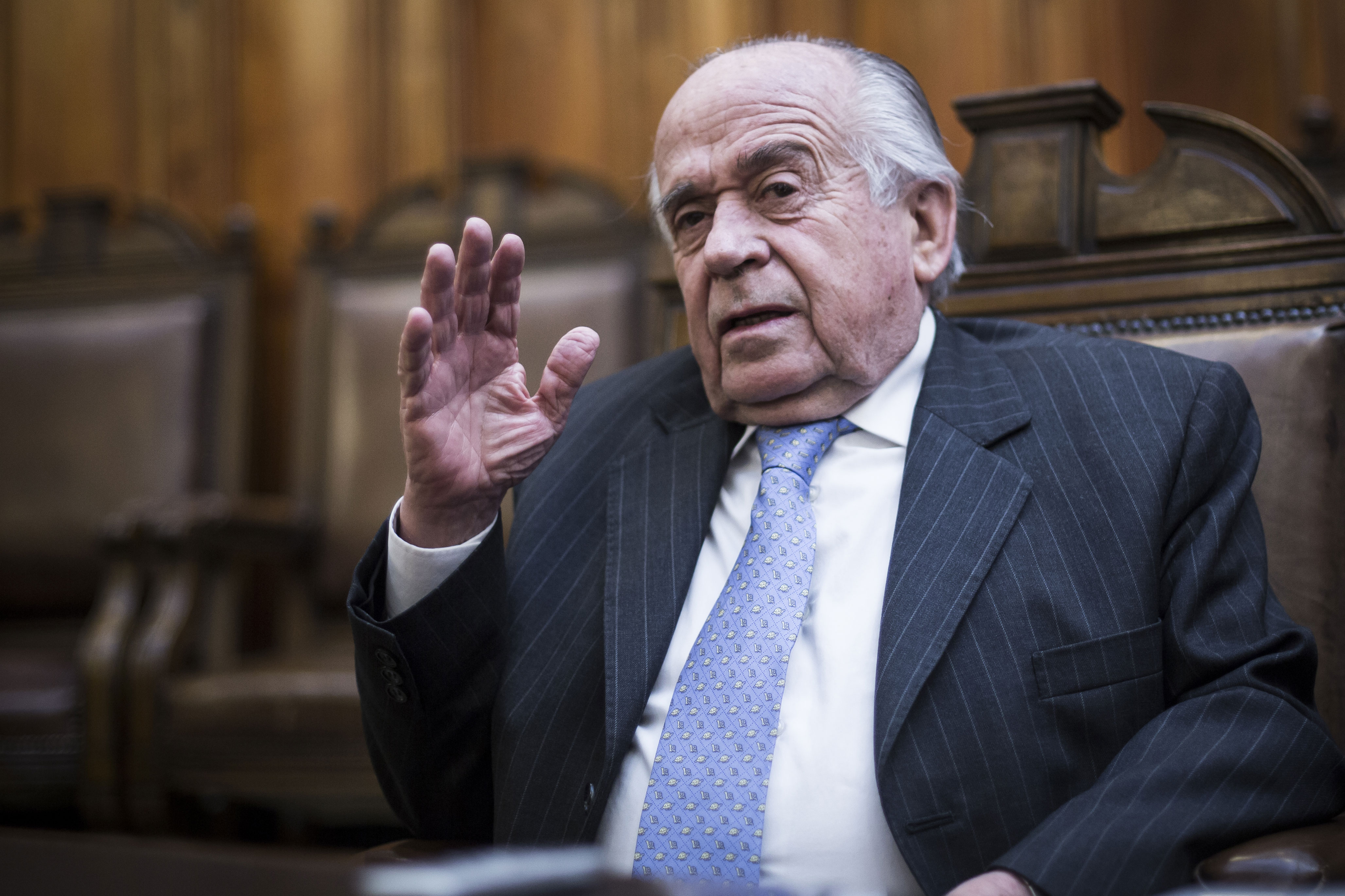 Senado aprueba nombramiento de Andrés Zaldívar para Consejo de Asignaciones Parlamentarias