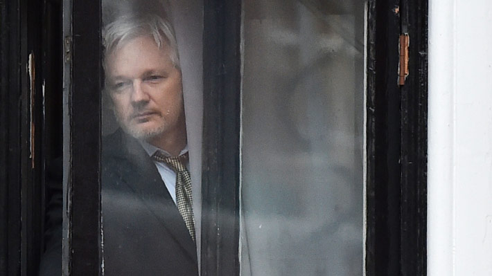 Ecuador confirma que le concedió la nacionalidad a Julian Assange