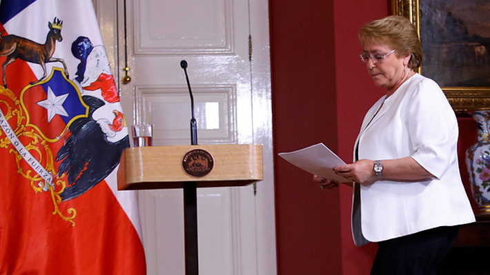 Presidenta Bachelet ante defensa de su legado: "Si es necesario expresarse lo voy a hacer"