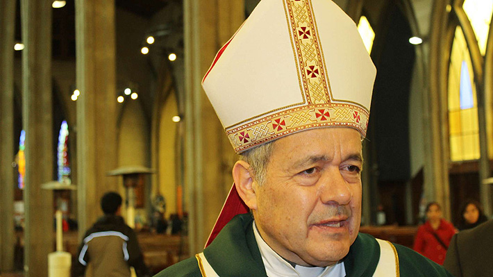 Obispo Barros se defiende tras participar en misa del Papa: "Se han dicho muchas mentiras"