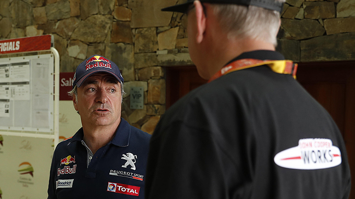 La fuerte polémica entre Carlos Sainz y un piloto holandés que ha remecido el Dakar en las últimas horas