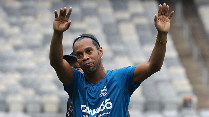 Adiós a la magia: Ronaldinho anuncia su retiro definitivo del fútbol luego de tres años inactivo