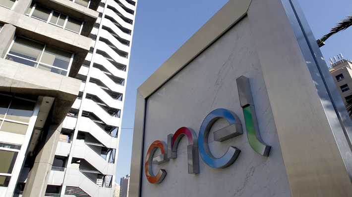 Corte de energía eléctrica afectó a 230 mil clientes de siete comunas de Santiago