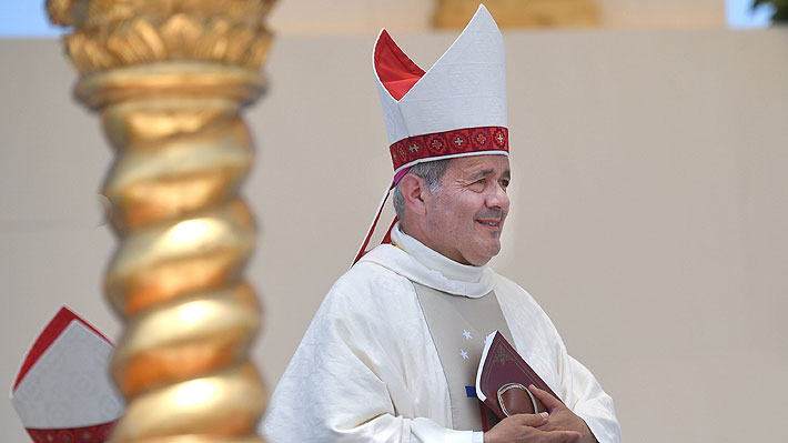 Las causas donde se menciona al cuestionado obispo de Osorno Juan Barros