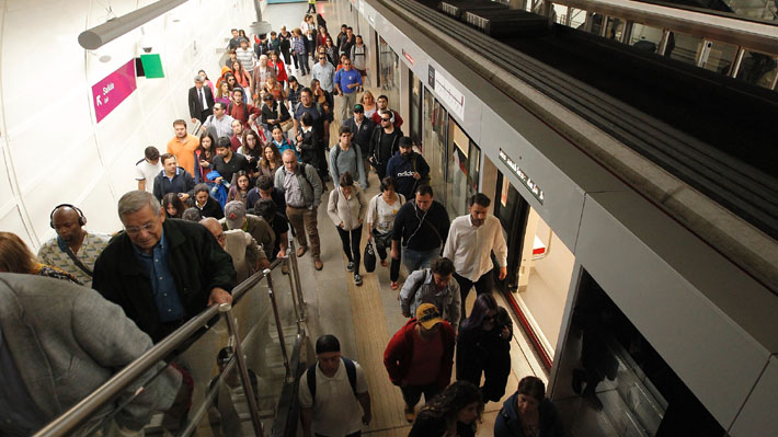 Metro explica nueva falla de la Línea 6: "Dos trenes consecutivos activaron sus sistemas de autoprotección"