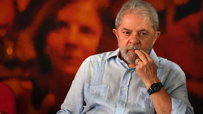 Juez federal ordena retener el pasaporte de Lula da Silva y le prohíbe salir de Brasil