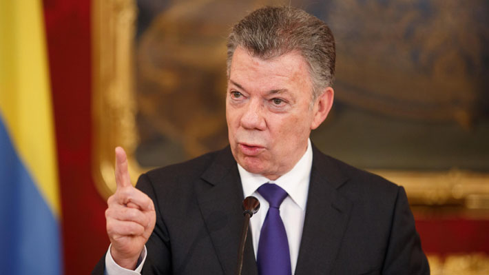 Presidente de Colombia suspende negociaciones de paz con el ELN tras ataques a policías