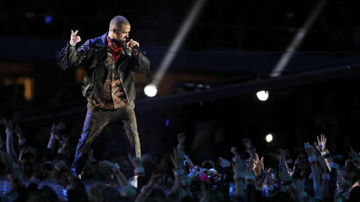 Un homenaje a Prince, luces y decenas de bailarines marcan el esperado show de Justin Timberlake en el Super Bowl