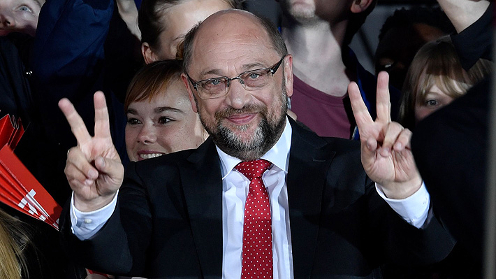 Alemania: Tras llegar a acuerdo con Merkel, Schulz habría renunciado al liderazgo de su partido para ser ministro