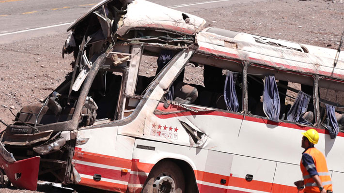 Avión traerá a Chile a los dos menores internados en Mendoza tras el accidente en bus