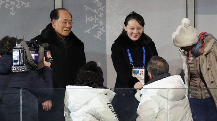 Presidente surcoreano y hermana de Kim Jong-un comparten en la apertura de los JJ.OO. de Invierno