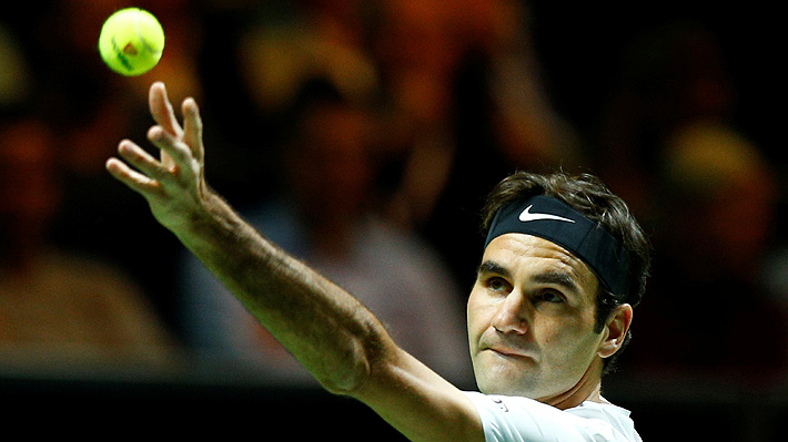 Federer imparable: Avanza a semis en Rotterdam y recupera el número uno del mundo después de más de cinco años